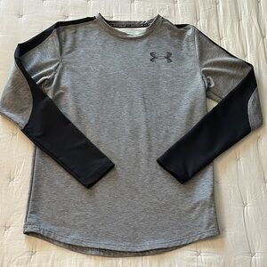 Under Armour Cold Gear Heather Gray and Black Performance Top